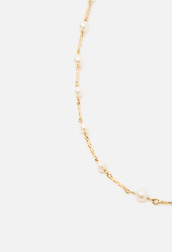JOHN-ELLIOTT-X-M.A.R.S-TWIST-LINK-X-PEARL-NECKLACE-GOLD_04.jpg John Elliott X M.A.R.S Twist Link X Pearl Necklace / Gold