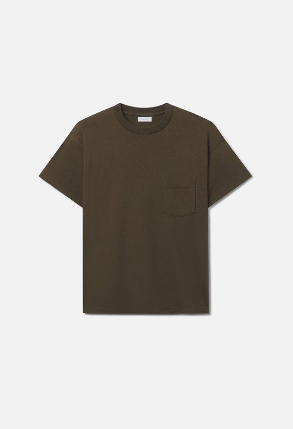 SILK_NOIL_CAMPUS_POCKET_TEE_OLIVE_01.jpg Silk Noil Campus Pocket Tee / Olive