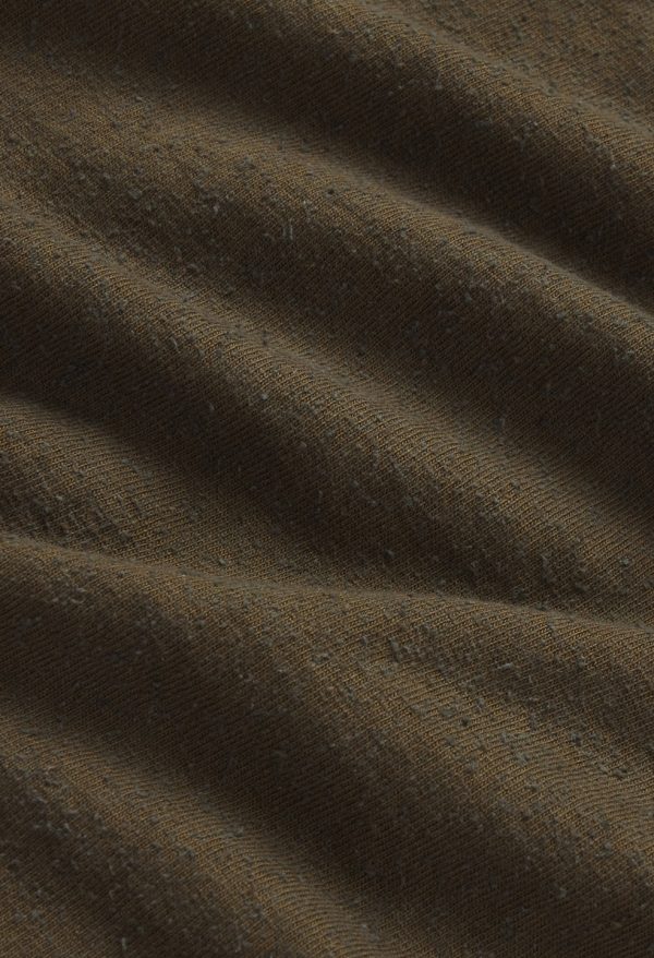 SILK_NOIL_CAMPUS_POCKET_TEE_OLIVE_02.jpg Silk Noil Campus Pocket Tee / Olive